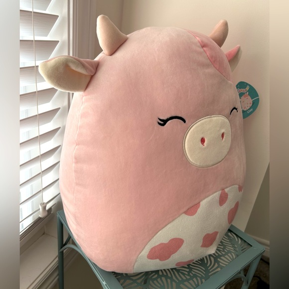 Clay 16” Cow Squishmallow - BNWT - Picture 2 of 6